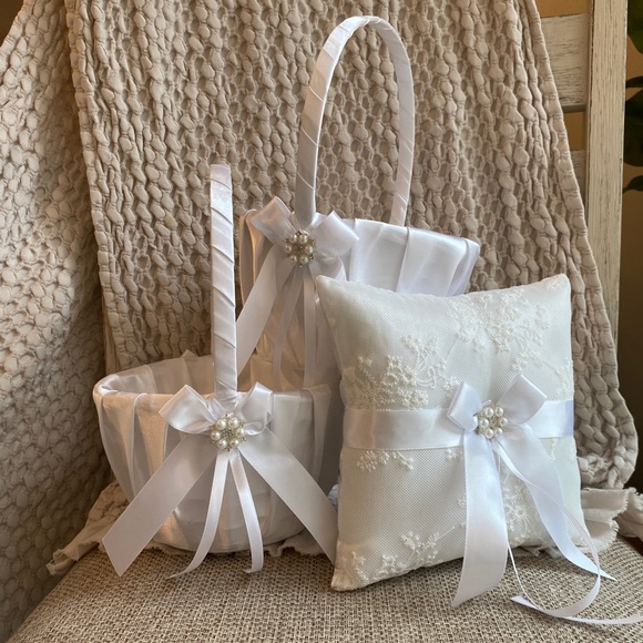 2 Flower Girl Basket 1 Ring Bearer Pillow Set - Picture 1 of 2
